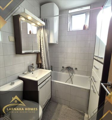 Autokomanda, trosoban, 5/6 sprat, lift