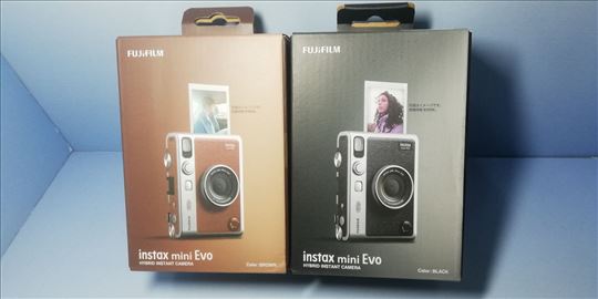Fujifilm instax mini Evo Hibrid instant camera