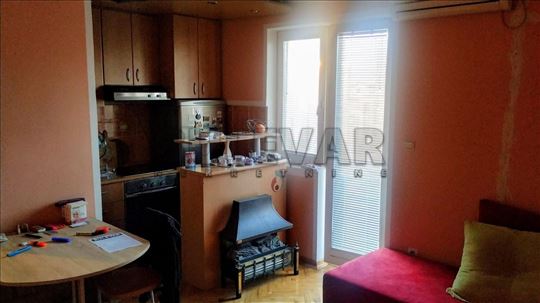 Izdaje se stan u centru grada