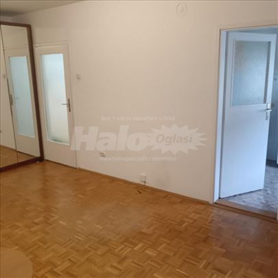 Izdajem stan - Novi Beograd