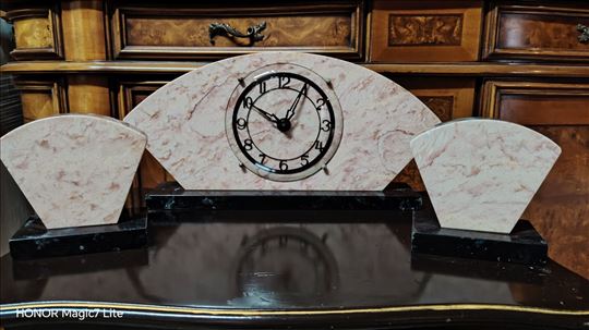 Mermerni Kaminski sat ispravan ocuvan 