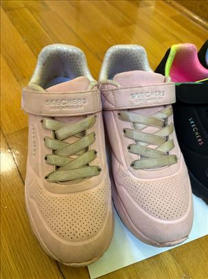 Prodajem Skechers dečje patike