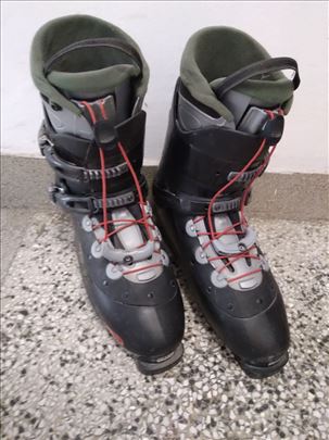 Ski pancerice Salomon veliki broj 52 1/3,ocuvane.