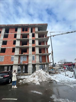 Stan,LUX,75 m2,dve spavace sobe.