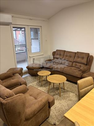 Stan u strogom centru Vranja sa parkingom