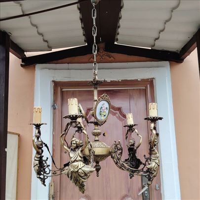 Stari Stilski Salonski Luster Mesing ocuvan isprav