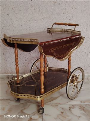 Stilska Ocuvana Dekorativna Bife Kolica 