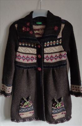 Benetton rucno pleteni kaputić – Unikatna čarolija