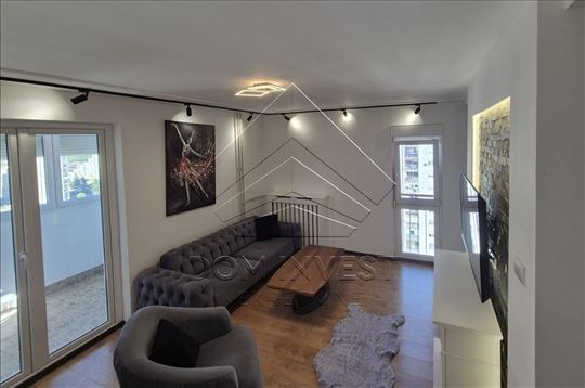 Blok 61, renoviran, 71+7kvm