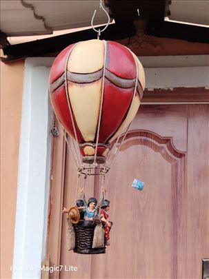 Dekorativna Figura Blon Sa Putnicima 