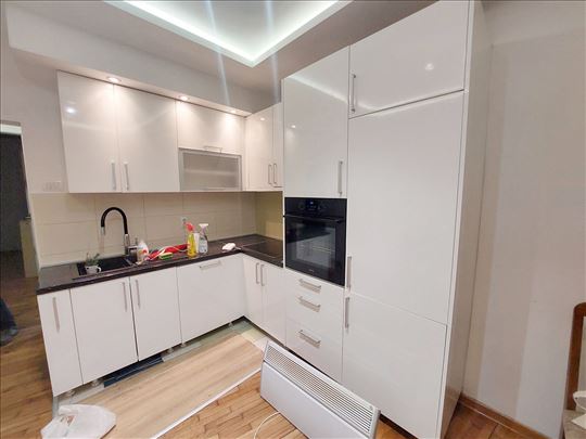 Kompletno renoviran, niske režije, pet friendly