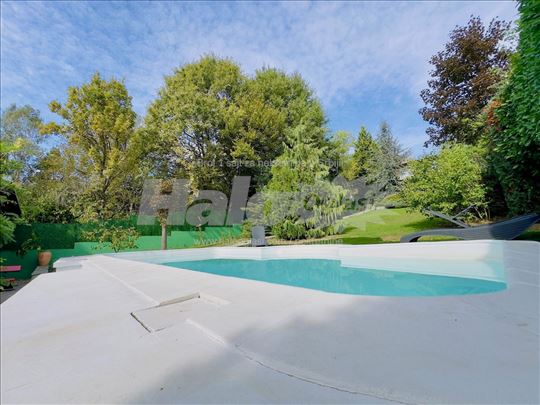 Kuća sa privatnim dvorištem