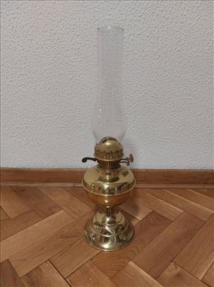 Lampa na petrolej