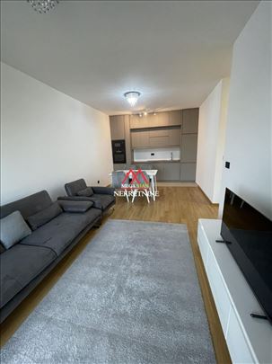 Luksuzan dvoiposoban stan - 64m2 - Sajam 