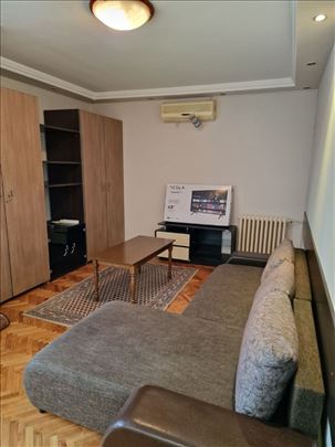 odmah useljiv namesten