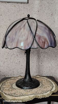 Prelepa Elegantna Stilska Tiffany Lampa
