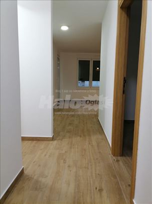 Izdajem stan 54m2 u Zemunu, Šilerova 52