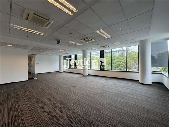 Reprezentativan prostor u poslovnoj zgradi 