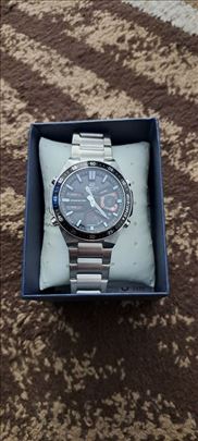 Retko u ponudi SAT CASIO EDIFICE EFV-C11OD