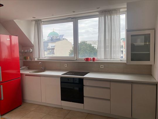 Stan (investicija) pogled na Hram Sv.Save