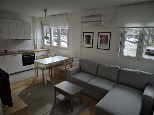 Tašmajdan, Ilije Garašanina, 40m2