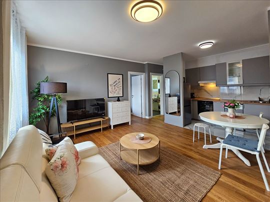 TOP ponuda, LUX, 45m2, 2.0, Lekino brdo, Šumice