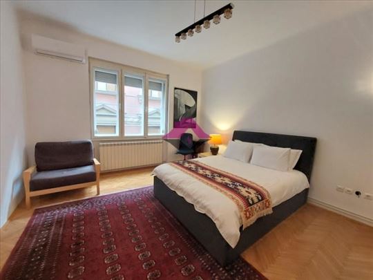 Trg Republike, Vase Čarapića, salonac 60m2, pet fr