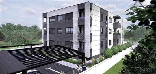 Trosoban stan u novogradnji, odlična lokacija