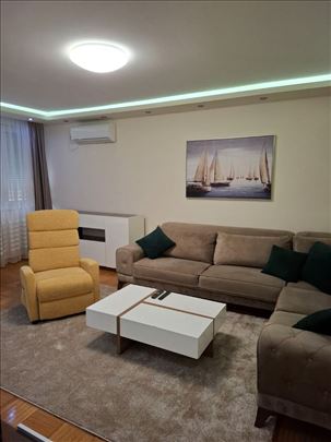 Zvezdara, renoviran, komforan, ID 15904