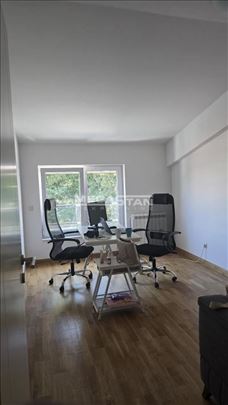 4.0 Senjak, lux, uknjižen