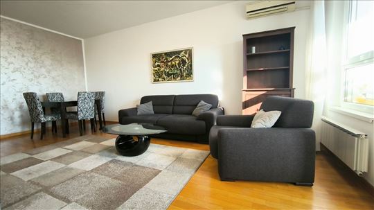 Belvil,2.5, Svetao, Garaža,Top pozicija,Pogled