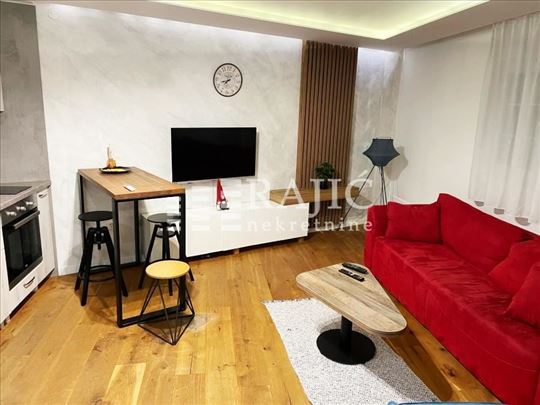 Centar(Obilićev venac)37 m2,1.5 #4444