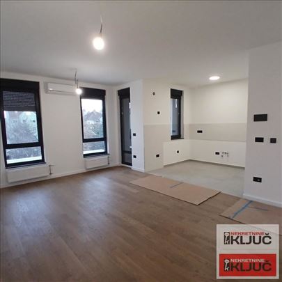 Grbavica, 98m2, Četvorosoban sa pdv, Neuseljavan