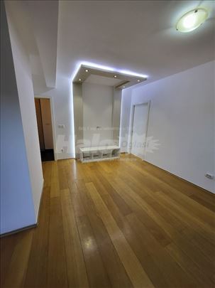 izdajem dvosoban stan, Karaburma