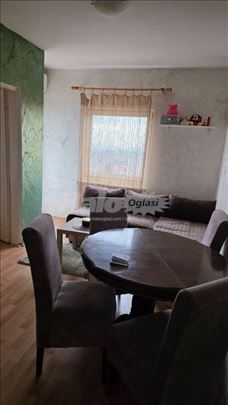 Izdavanje lepo opremljenog stana-Kumodraz