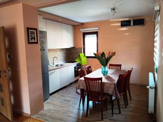 Lepa porodična kuća u Čalijama ID#7493