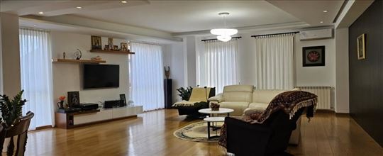 Luksuzan trosoban stan na Vračaru ID#1012