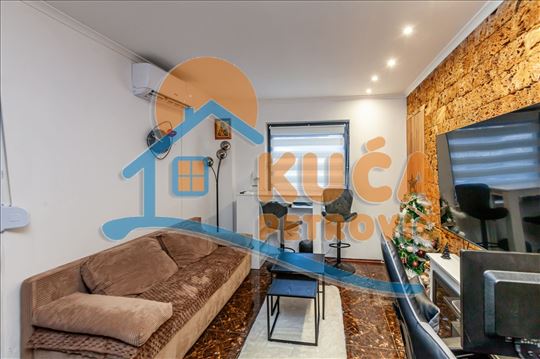 Luksuzna garsonjera 23m²  Pasi Poljana