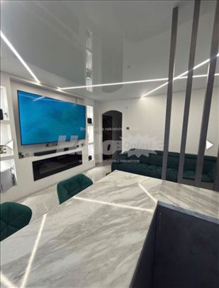 Novi Beograd,blok 30, Lux renoviran sa namestajem 