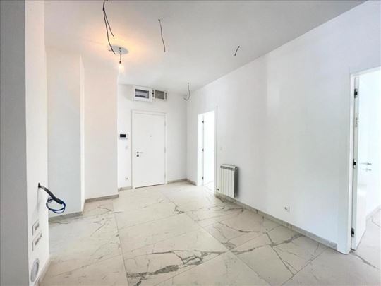 Poslovni prostor , Hram Svetog Save ID#1031