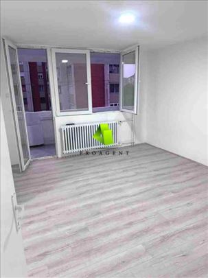 Poslovni prostor na Bulevaru Nemanjića ID#7110