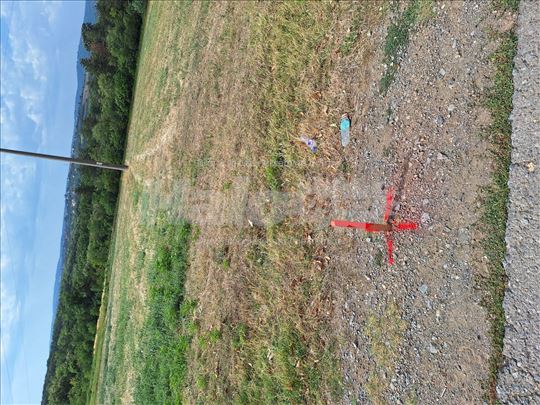 Prodaje se placevi Šuplja stena i TRešnja