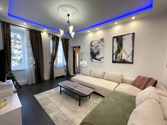 Zemun, Centar, Glavna, Lux, Parking ID#29319