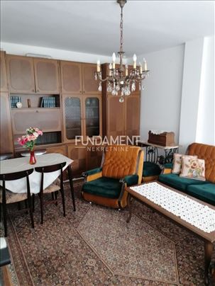 2.0 Fontana 51m2 + lođa 6m2, III, cg, namešten ID#