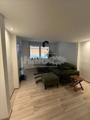 Batajnica, Novo Naselje, 65m2