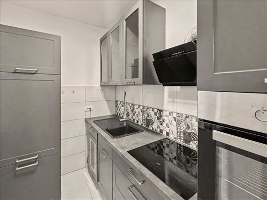 Broker - Stančić beli, sreću deli!