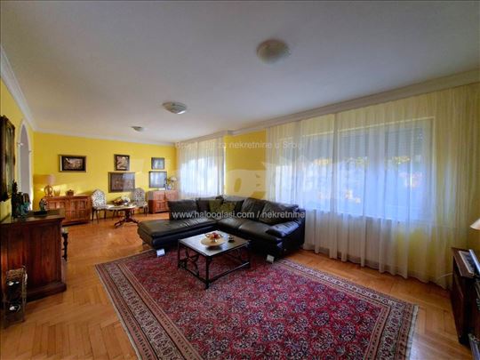 Četvorosoban stan u dva nivoa, 132m2, Dedinje