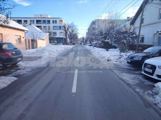 Dvosoban stan, Salajka, Prvi sprat, bez provizije