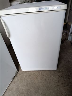 Electrolux zamrzivač garancija 