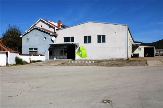 Hala sa kancelarijama na Čamurlijskom putu ID#6436